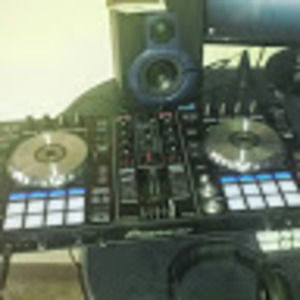 Meet your Posher, Dj